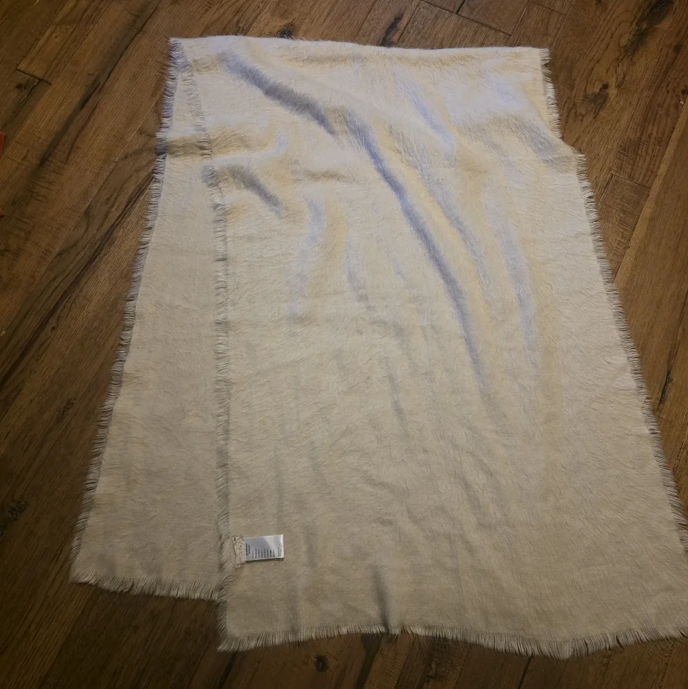 Cozy Beige Faux Fur Scarf x Free People - Picture 2 of 3